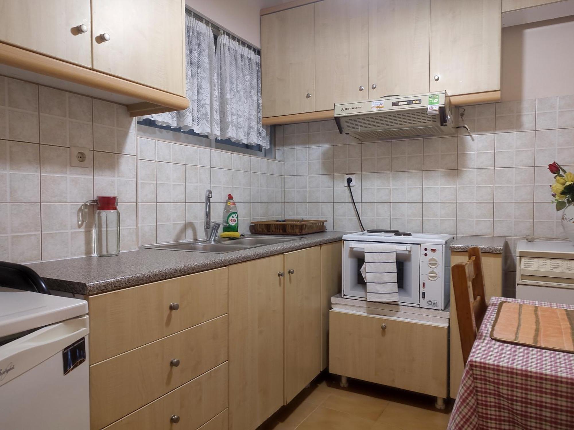 Mema'S Tranquil Studio In Patra - Free Parking Buitenkant foto